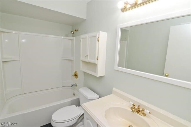 Building Photo - 4498 Washington Square Dr