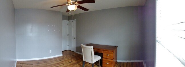 Building Photo - End Unit with Lots of Upgrades!