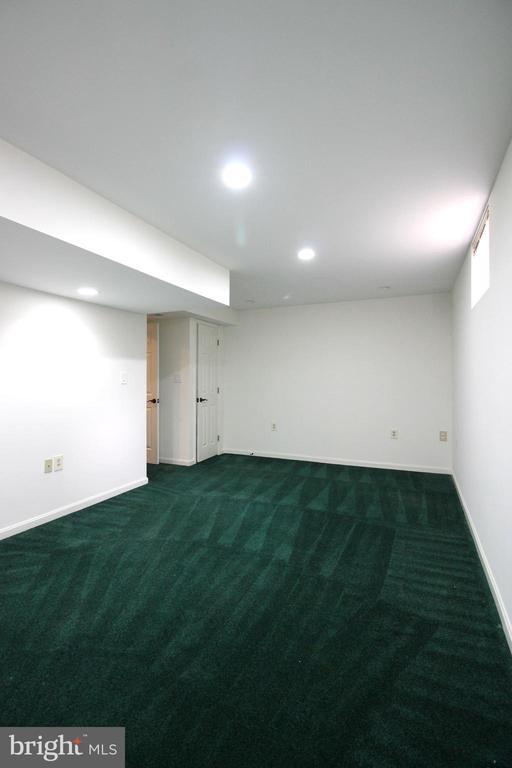 Building Photo - 14015 Wood Rock Way