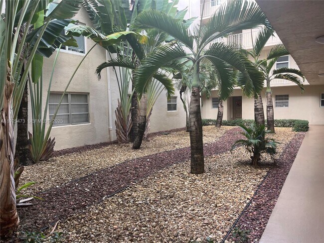 Building Photo - 7725 SW 86th St