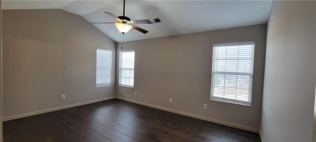 Building Photo - 99 Sandberg Way