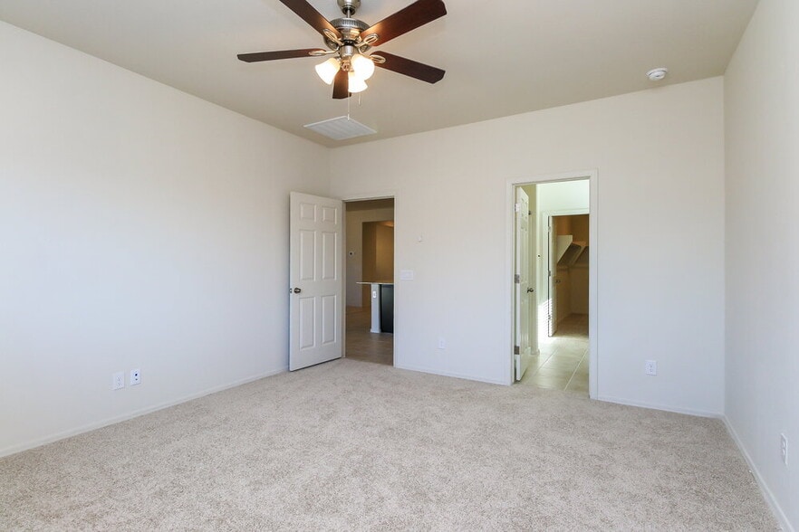 Building Photo - 18374 N Acacia Ave