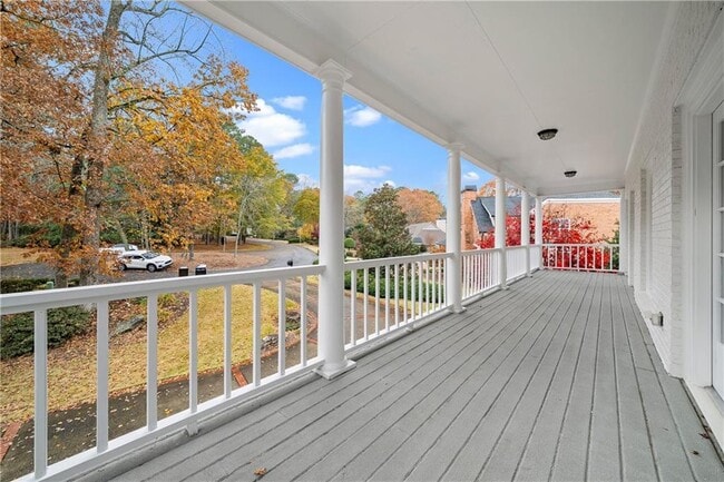 Building Photo - 135 Staghound Ct