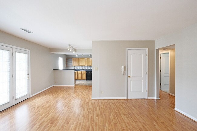 Building Photo - Dog-Friendly Villas at Southern Ridge Apartment With Community Amenities