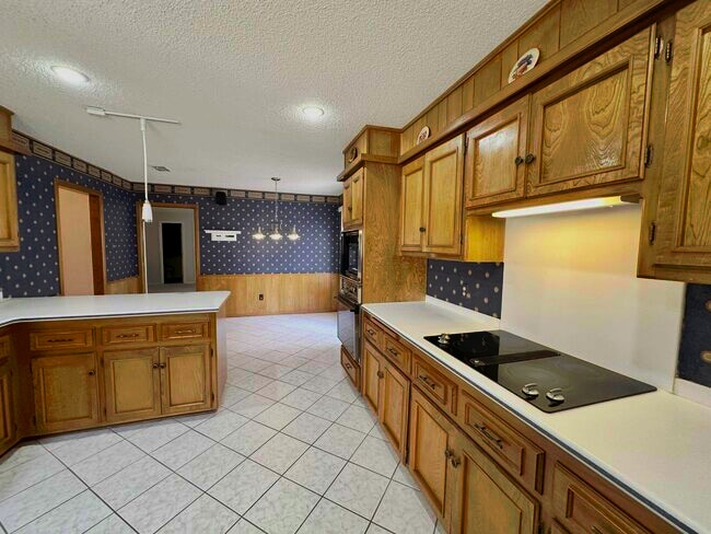 Building Photo - 4610 88th St