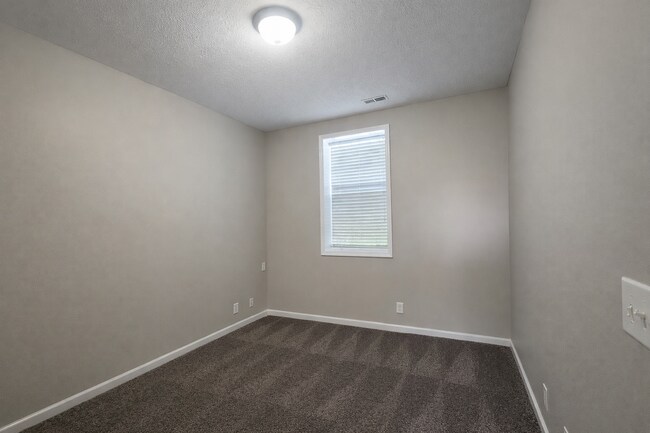 Building Photo - Stunning Split-Level Home with Space, Style & Scenic Views