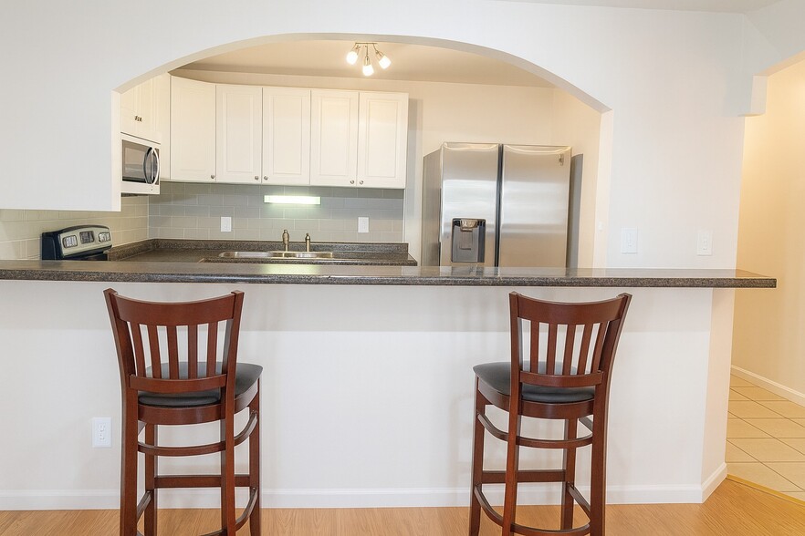 Kitchen - 950 E Rue de la Banque St