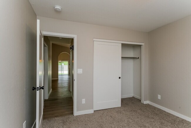 Building Photo - 232 N Merrill Rd