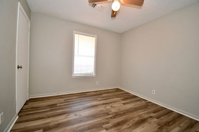 Building Photo - Centrally Located 3 Bed 1.5 Bath Home in Ruston
