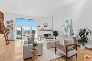 Building Photo - 3950 E Vía Dolce