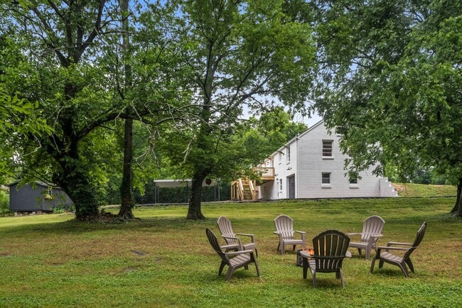Building Photo - Beautifully Updated 4BR 2BA Home in Madiso...