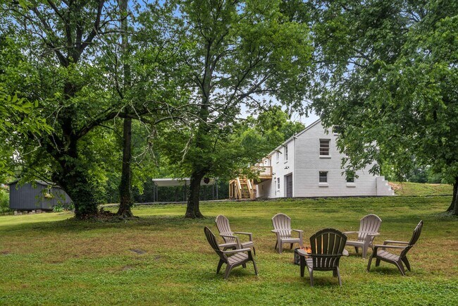 Building Photo - Beautifully Updated 4BR 2BA Home in Madison. Over 2,000 sq ft. $2,950 Rent.