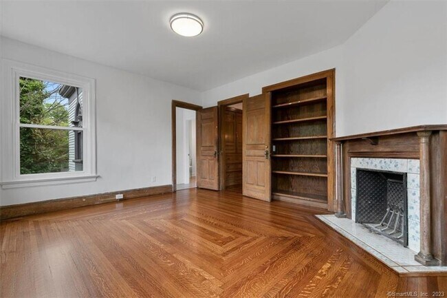 Building Photo - 131 Dwight St