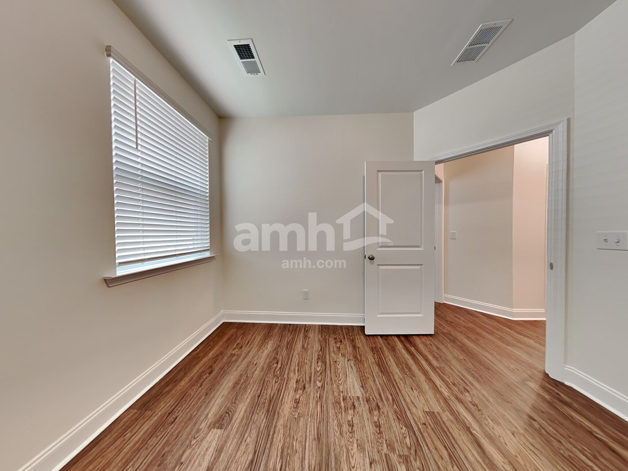 Building Photo - 322 Azore Way