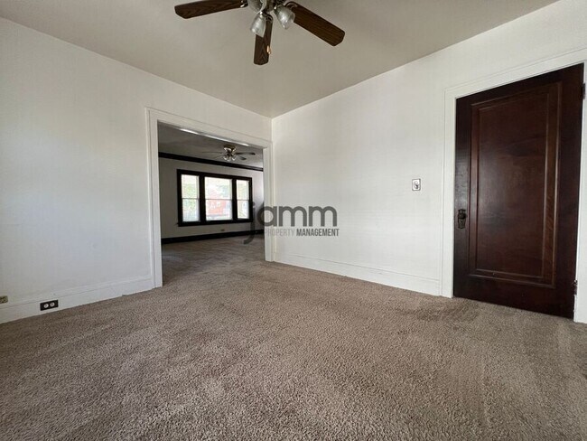 Building Photo - 2196 Lewis Dr