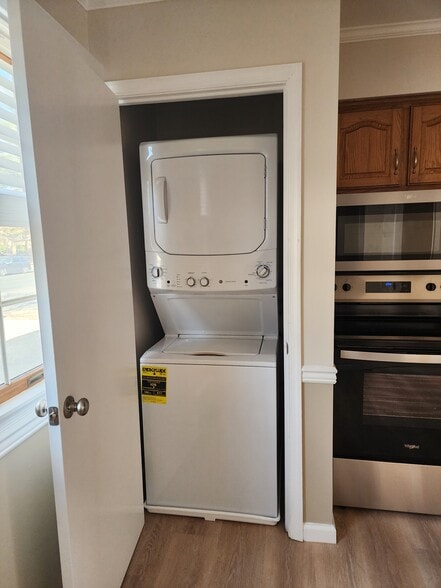 Building Photo - 860 Beaglin Park Dr