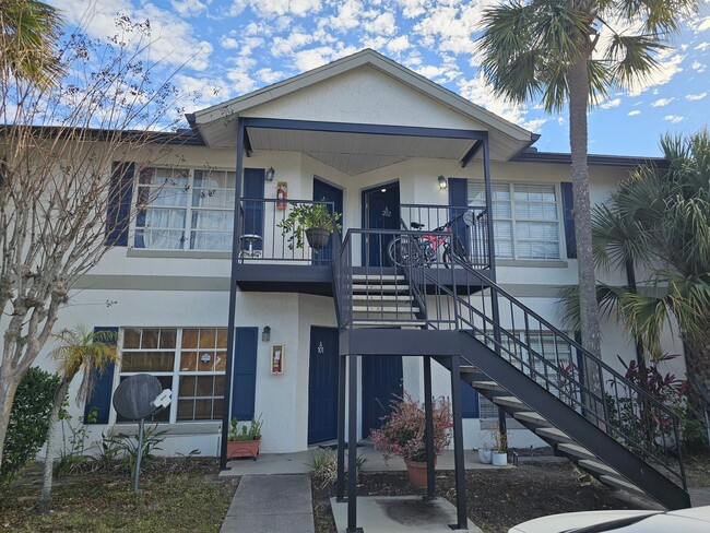 Primary Photo - Winter Park Condo: 2 bed/ 2 bath AVAILABLE...