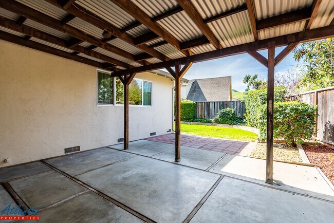 Building Photo - 6263 Malory Dr