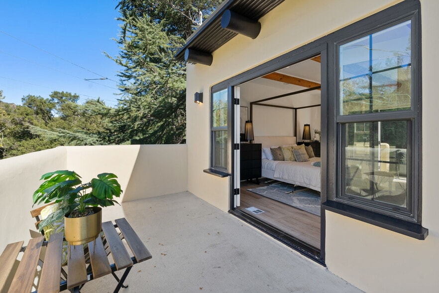 West patio off of primary - 25648 Timpangos Dr