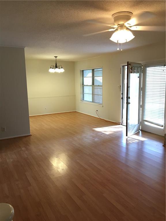 Building Photo - 1705 Pebble Brook Dr