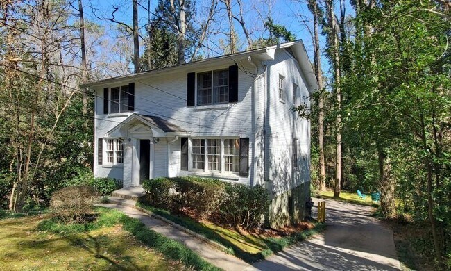 Building Photo - 1127 Clifton Rd NE