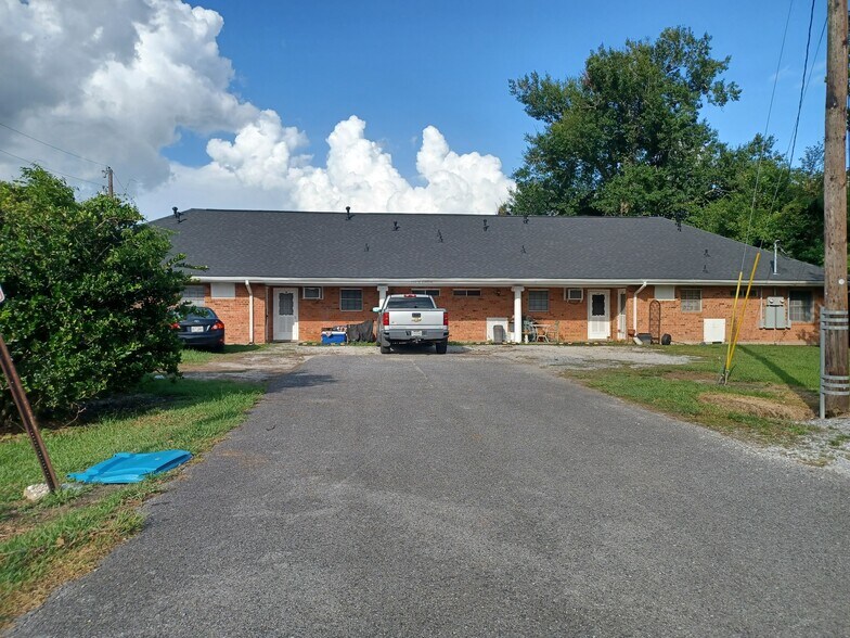Building Photo - 1719 Oakley Ct