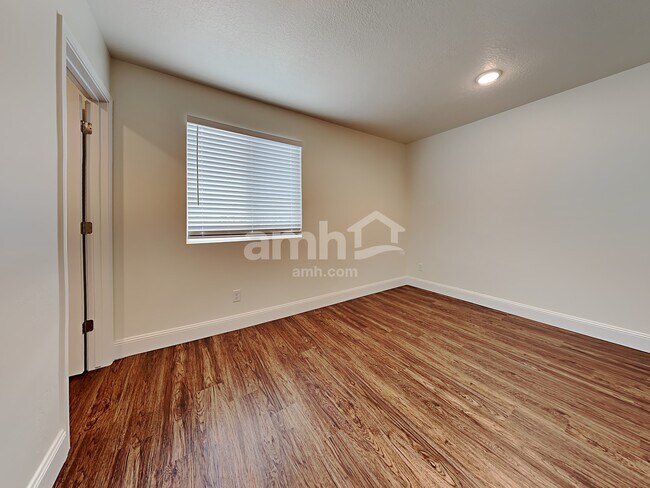 Building Photo - 3331 S 2580 W