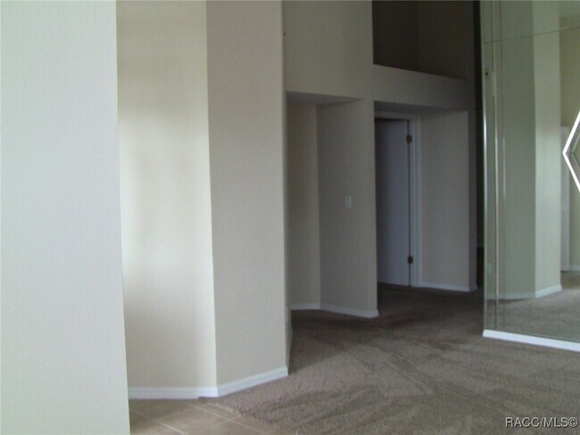 Building Photo - 205 N Entry Oaks Point