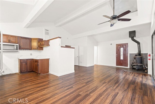 Building Photo - 55305 S Circle Dr