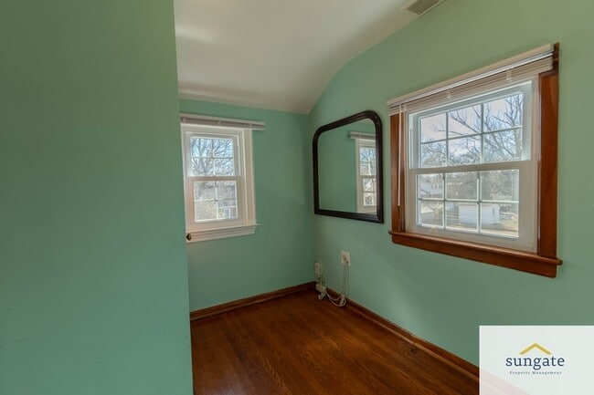 Building Photo - 5615 Queens Chapel Rd