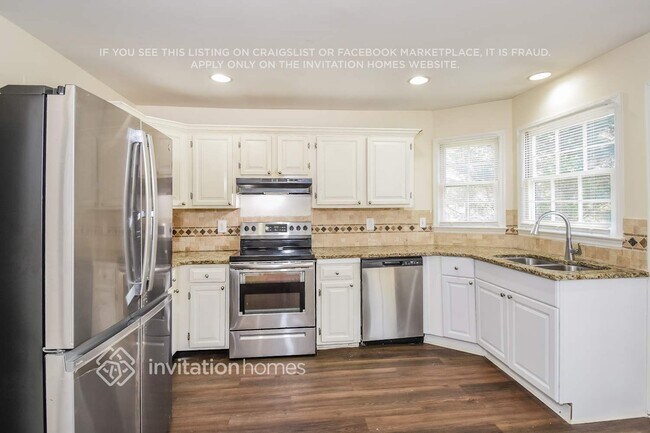 Building Photo - 5446 Pinedale Cir