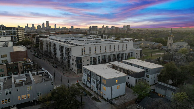 Building Photo - 3500 Harmon Ave