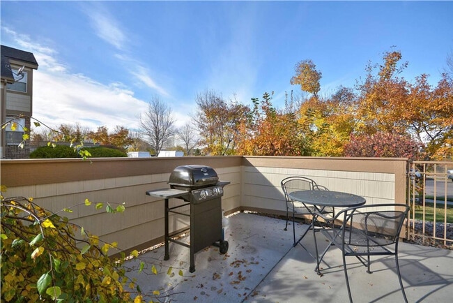 Building Photo - 23 Sage Creek Rd