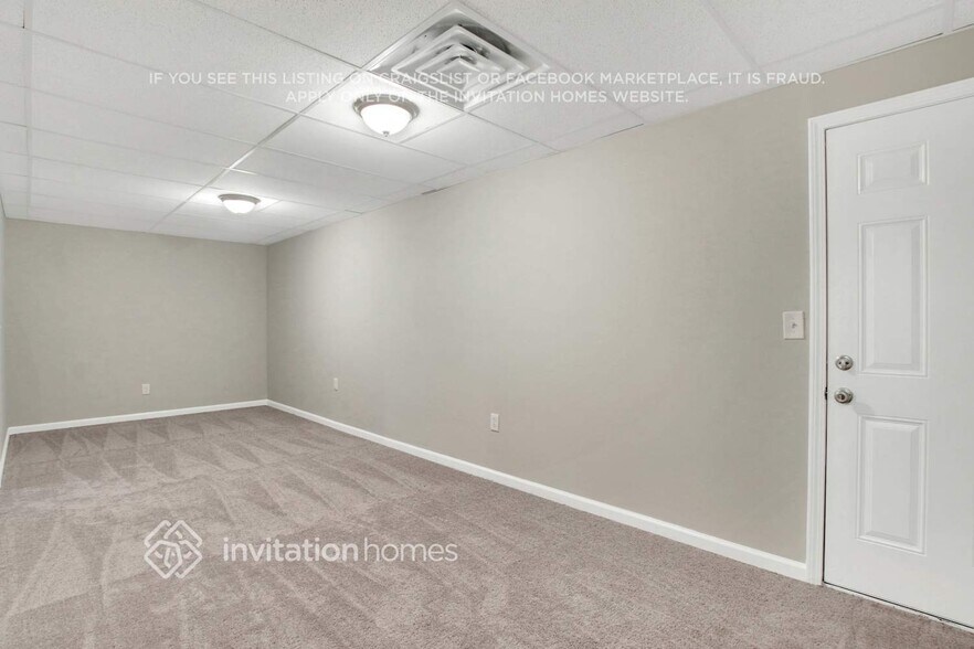 Building Photo - 1815 Independence Dr