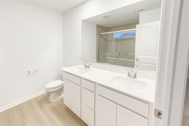 Building Photo - 16503 Golden Vly Ln