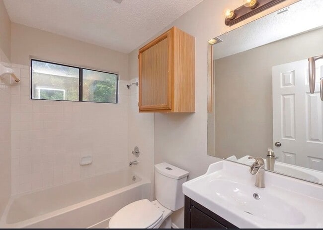Building Photo - 12917 Meehan Dr