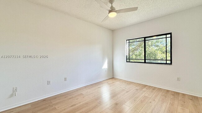 Building Photo - 2806 Veronia Dr