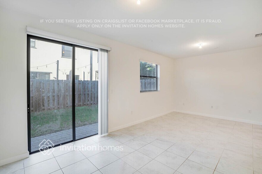 Building Photo - 11461 SW 252nd Ter