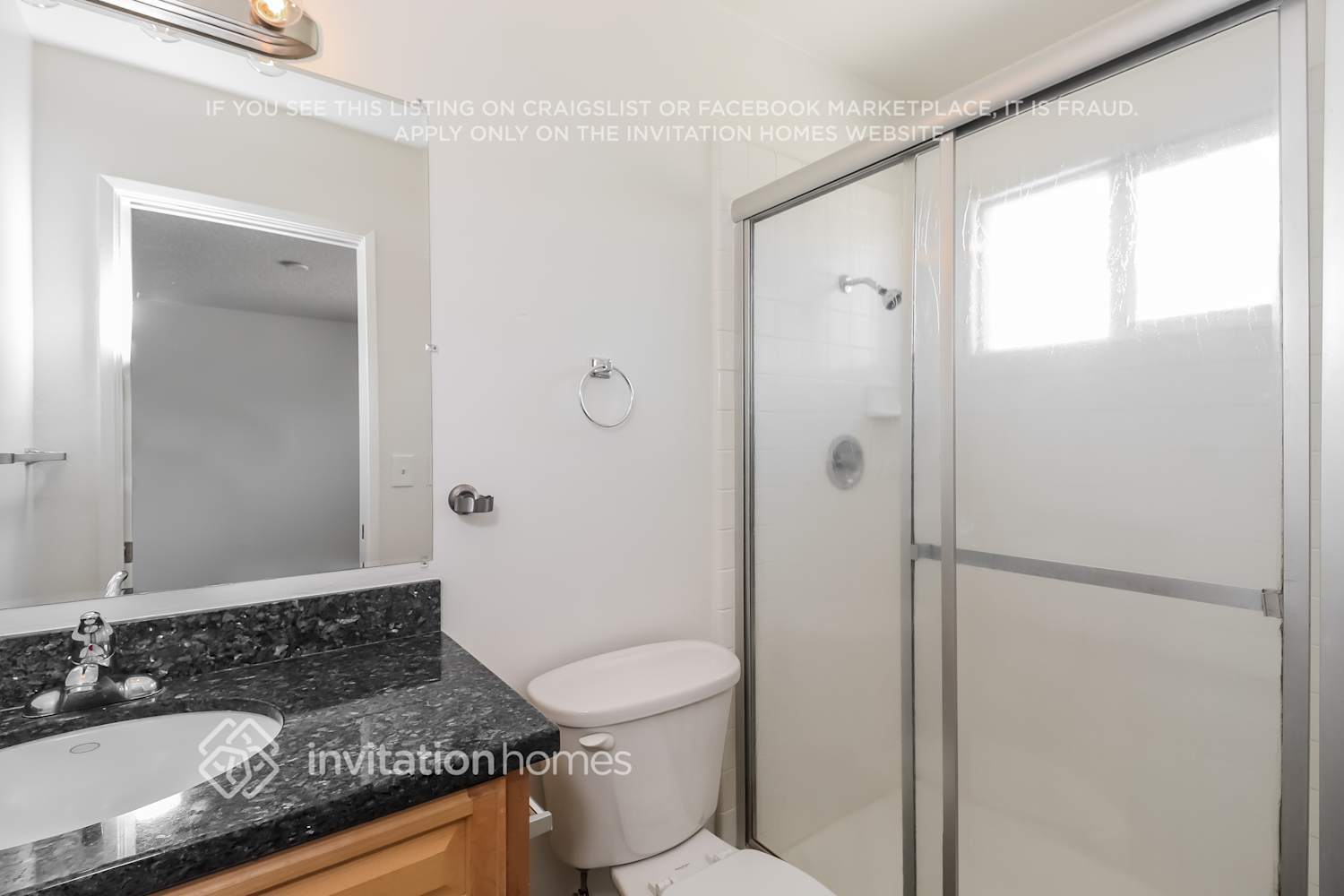 Building Photo - 10720 Paiute Way