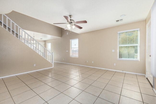 Building Photo - 6537 W Magnolia St