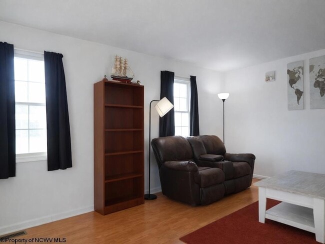 Building Photo - 1340 Headlee Ave