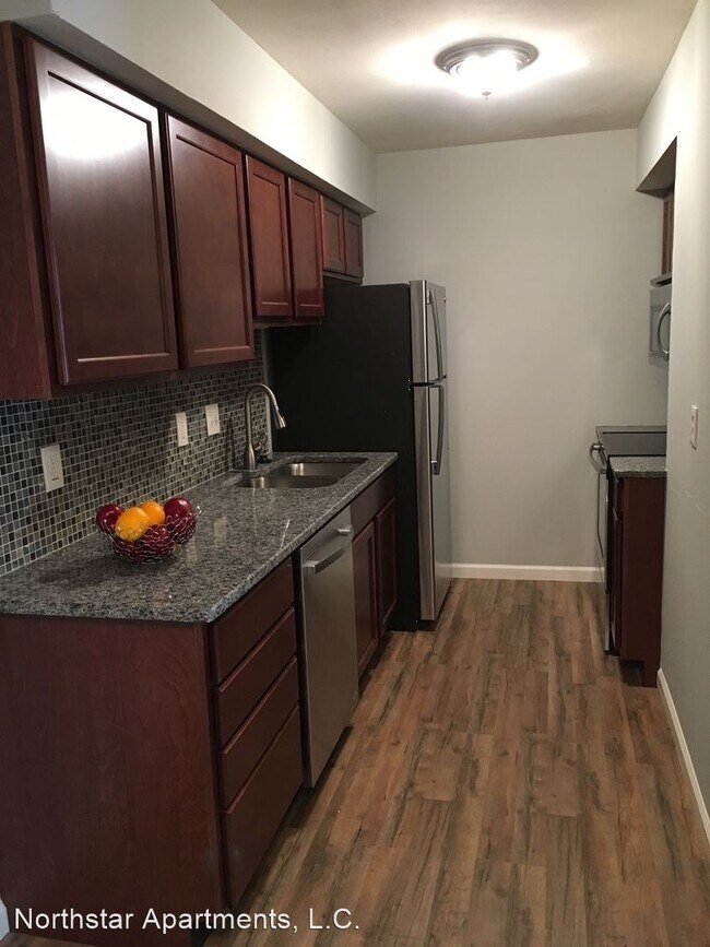 Building Photo - 2 br, 1.5 bath House - 366 Rose Marie Ct.