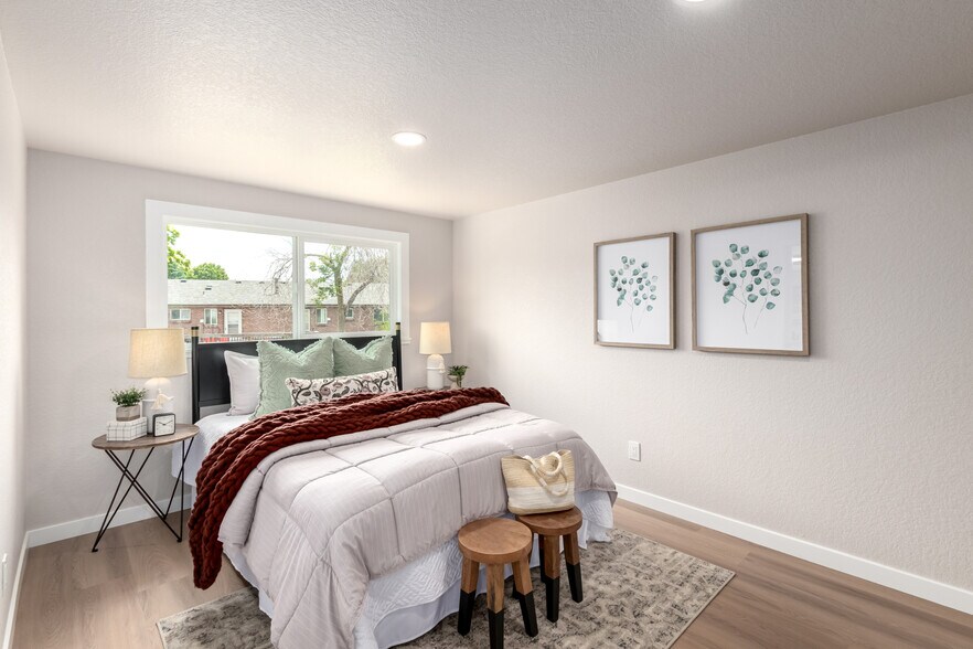 Building Photo - 1011 Yeager Dr