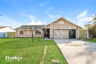 Building Photo - 3208 Buckland St