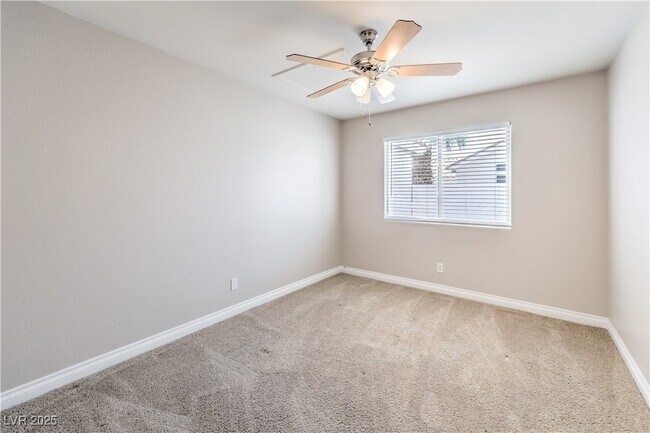 Building Photo - 4765 Calavo St
