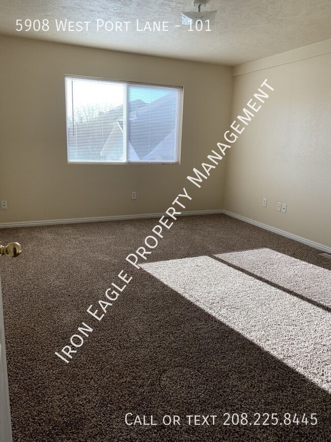 Building Photo - 5908 W Prt Ln
