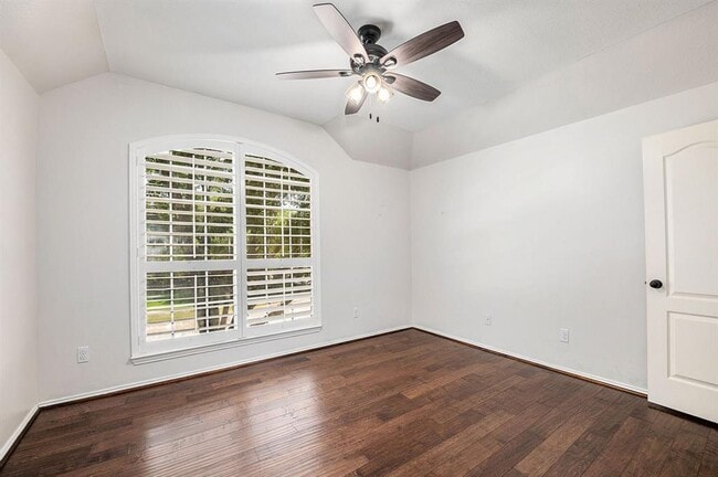 Building Photo - Spinnaker Bay Lane, Pearland, TX 77584 - 5...