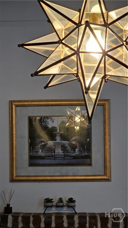 Building Photo - 14 E 41st St