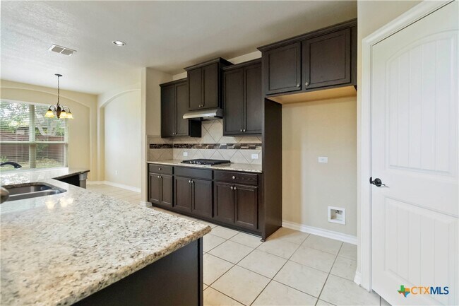 Building Photo - 3621 Cinkapin Dr