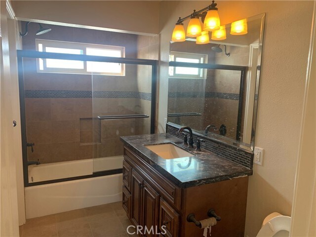 Building Photo - 4546 Bates Dr